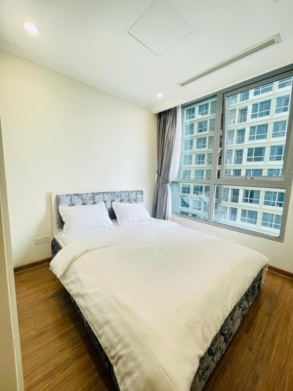Hanahome Landmark 5 Ke Ben Landmark 81 Apartment *
